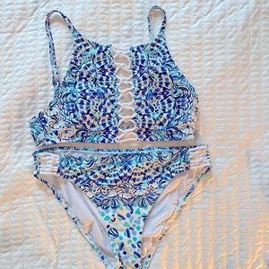 Lilly Pulitzer 2-piece swimsuit blue floral - size 4